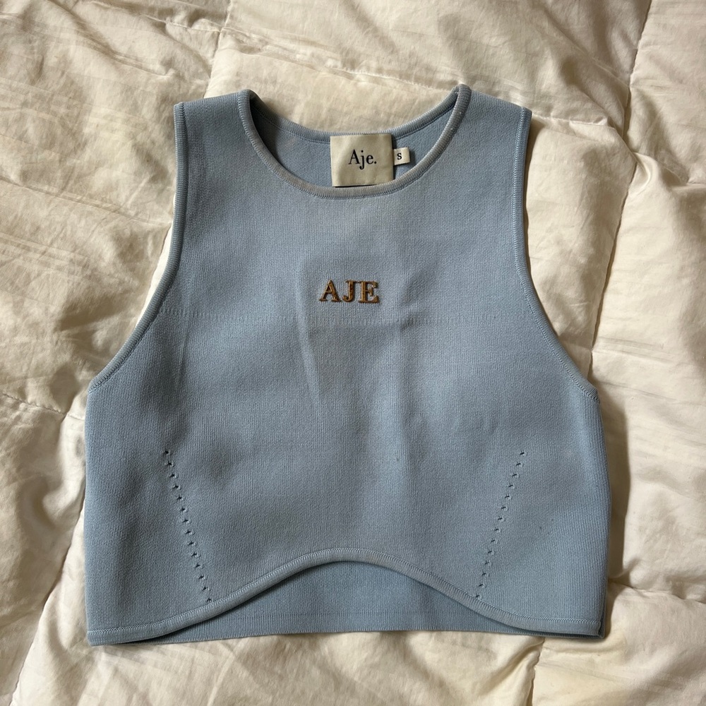 Aje Tank